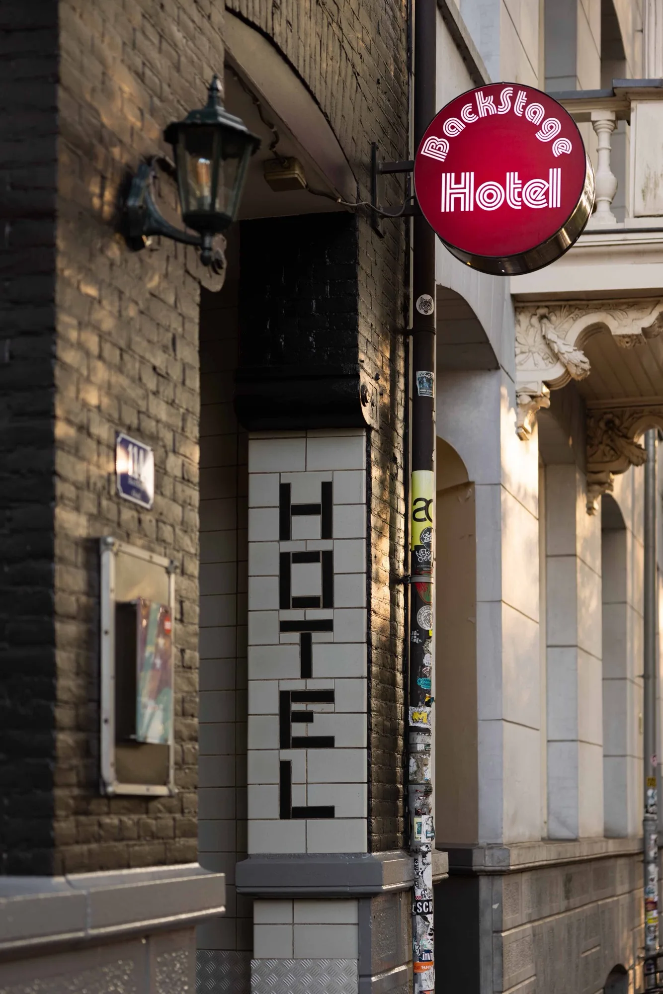 Backstage Hotel Amsterdam — entree aan de Leidsegracht