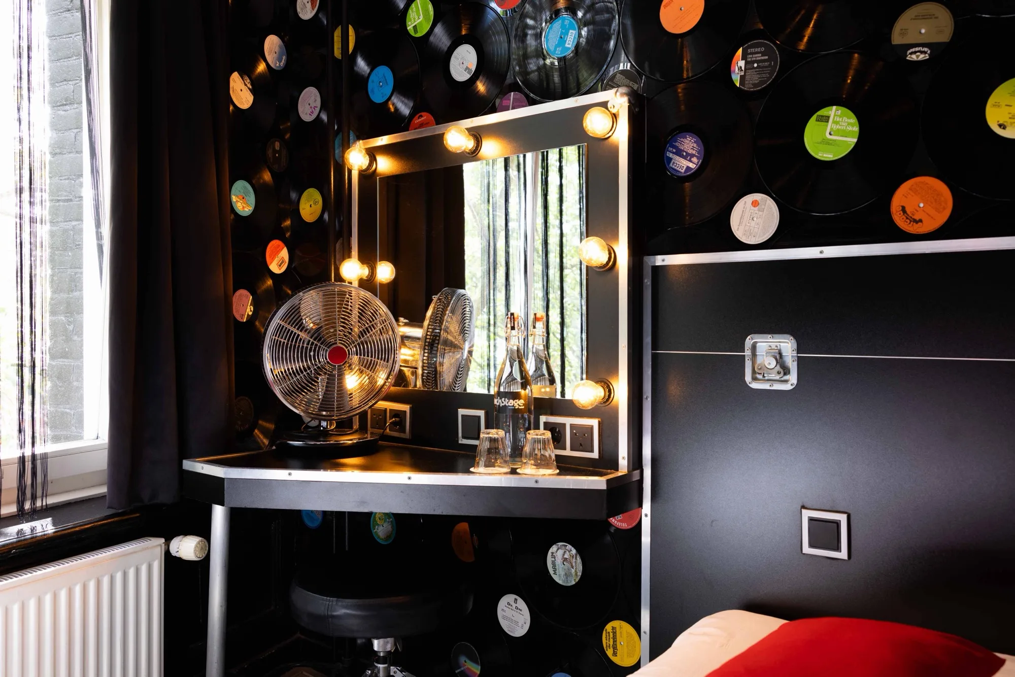 Backstage Hotel Amsterdam room photo